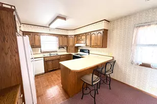 404 E 3rd St, Madison, MN 56256 - Photo 23