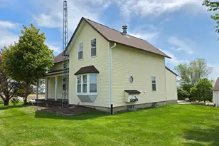 6722 Valleyhigh Rd NW, Byron, MN 55920 - Photo 9