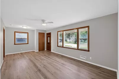 11241 Norway Street NW, Coon Rapids, MN 55448 - Photo 9
