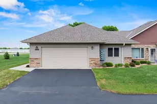 1626 Thunderbird Rd, Marshall, MN 56258 - Photo 13