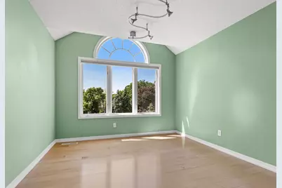 9200 Hearthstead Lane, Eden Prairie, MN 55347 - Photo 33