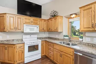 15930 38th Ave N, Plymouth, MN 55446 - Photo 15