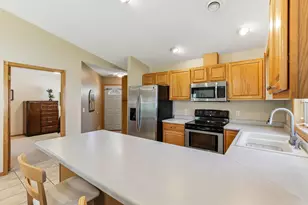 1096 Prairieview Dr SW, Hutchinson, MN 55350 - Photo 15