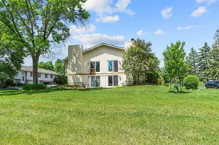 4222 Bridgewood Terrace, Vadnais Heights, MN 55127 - Photo 23