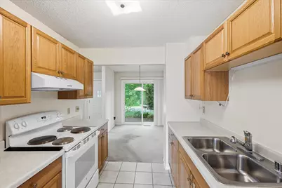 2325 Hampshire Avenue S, Saint Louis Park, MN 55426 - Photo 13