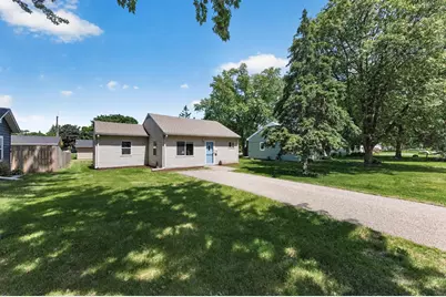419 7th Avenue W, Shakopee, MN 55379 - Photo 3