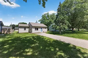 419 7th Ave W, Shakopee, MN 55379 - Photo 3