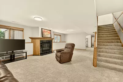 906 Bucknell Boulevard SE, Stewartville, MN 55976 - Photo 25