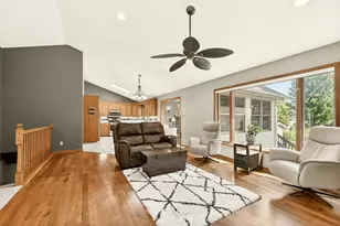 906 Bucknell Blvd SE, Stewartville, MN 55976 - Photo 9