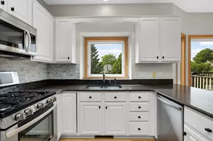 705 Granite Dr, Eagan, MN 55123 - Photo 17