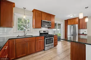 5101 Sheridan Ave N, Minneapolis, MN 55430 - Photo 9