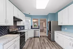 1680 Oakbrooke Ct, Eagan, MN 55122 - Photo 25