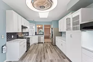 1680 Oakbrooke Ct, Eagan, MN 55122 - Photo 19