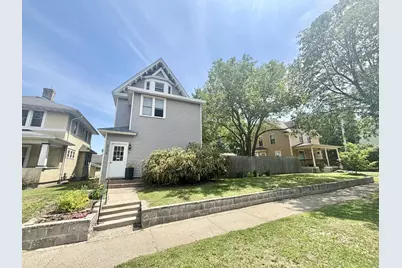 228 Victoria Street N, Saint Paul, MN 55104 - Photo 1