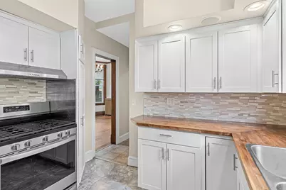 228 Victoria Street N, Saint Paul, MN 55104 - Photo 15