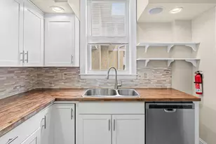 228 Victoria St N, Saint Paul, MN 55104 - Photo 17
