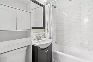 228 Victoria St N, Saint Paul, MN 55104 - Photo 13