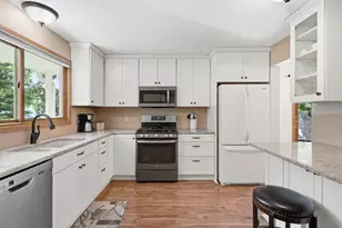10045 Hemlock Ln N, Maple Grove, MN 55369 - Photo 7