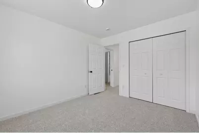 714 E Hawthorne Avenue E, Saint Paul, MN 55106 - Photo 13