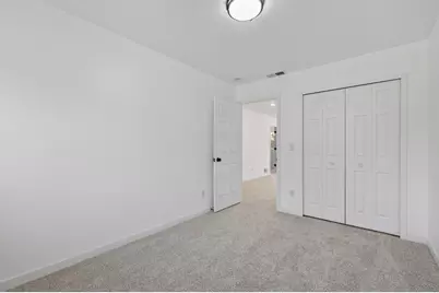 714 E Hawthorne Avenue E, Saint Paul, MN 55106 - Photo 21