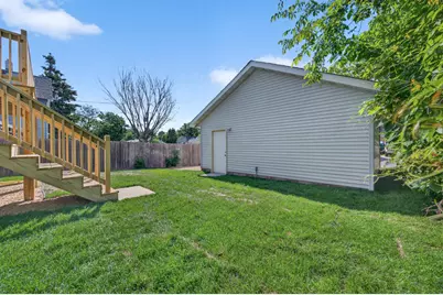 714 E Hawthorne Avenue E, Saint Paul, MN 55106 - Photo 35