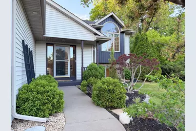 2533 Montana Avenue E, Maplewood, MN 55119 - Photo 5