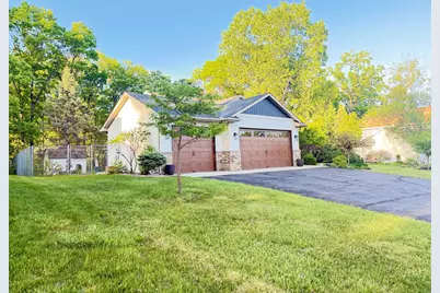 2533 Montana Avenue E, Maplewood, MN 55119 - Photo 3