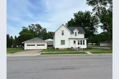 10 Park Street N, Fairfax, MN 55332 - Photo 1