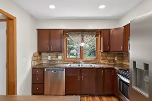 15264 92nd Pl N, Maple Grove, MN 55369 - Photo 33