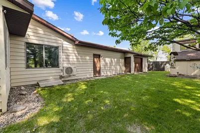 2954 Heatherwood Circle S, Moorhead, MN 56560 - Photo 7