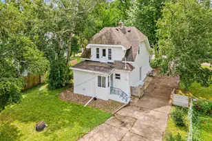 1221 4th St E, Saint Paul, MN 55106 - Photo 45