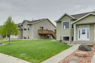 4711 Harvest Dr S, Fargo, ND 58104 - Photo 3