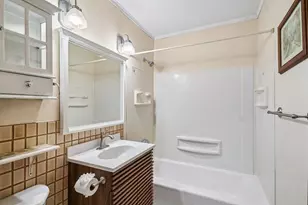 2154 William St, Roseville, MN 55113 - Photo 13