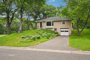 2154 William St, Roseville, MN 55113 - Photo 1