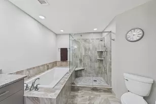7400 Edinborough Way, Edina, MN 55435 - Photo 29