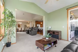 4730 Walnut Grove Ln N, Plymouth, MN 55446 - Photo 17