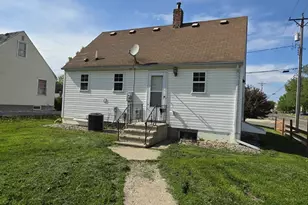 1501 7th Ave NW, Austin, MN 55912 - Photo 3