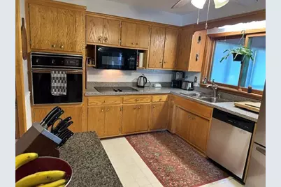 765 Rose Place, Roseville, MN 55113 - Photo 7