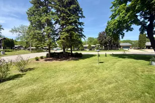 1709 6th St SW, Willmar, MN 56201 - Photo 5