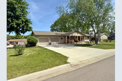 1709 6th Street SW, Willmar, MN 56201 - Photo 1