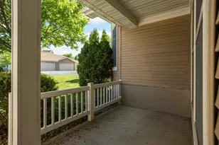 909 Bahls Dr, Hastings, MN 55033 - Photo 3