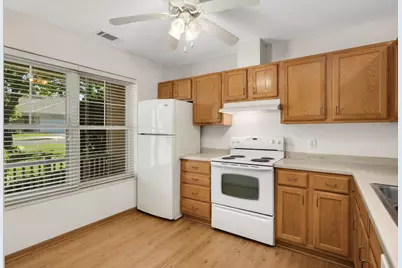 909 Bahls Drive, Hastings, MN 55033 - Photo 5