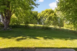 909 Bahls Dr, Hastings, MN 55033 - Photo 19