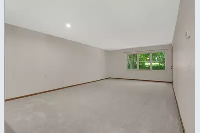 909 Bahls Drive, Hastings, MN 55033 - Photo 9