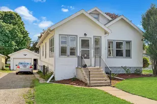 720 E 3rd St, Fairmont, MN 56031 - Photo 1