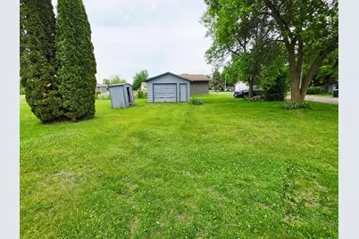 109 Willow Point Drive, Elysian, MN 56028 - Photo 7
