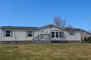 908 Trailview St, Bovey, MN 55709 - Photo 3