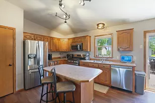 404 Hartley St, Coleraine, MN 55722 - Photo 9