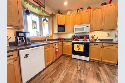 21447 Sunny Drive, Fergus Falls, MN 56537 - Photo 15