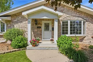 5544 St Johns Ave, Edina, MN 55424 - Photo 7